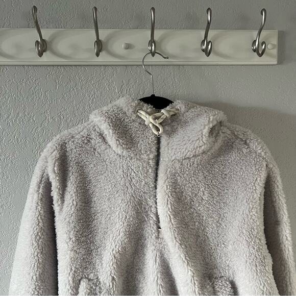 Lululemon Textured Fleece 1/2 Zip in White Opal - Picture 3 of 14
